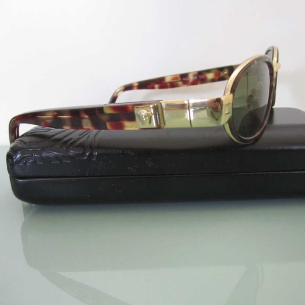 RARE! Gianni Versace Medusa Sunglasses Vintage X28/A11